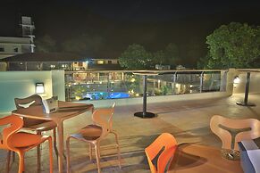 Coron Soleil Express Hotel