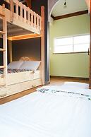 Traditional Apartment - Hostel