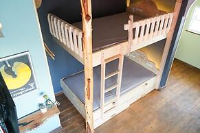 Traditional Apartment - Hostel