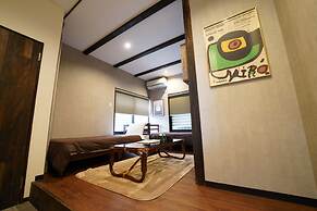 Traditional Apartment - Hostel