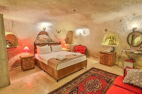 Bedrock Cave Hotel - Adults Only