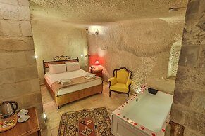 Bedrock Cave Hotel - Adults Only
