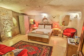 Bedrock Cave Hotel - Adults Only