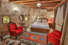 Bedrock Cave Hotel - Adults Only