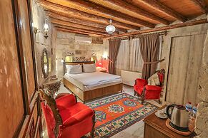 Bedrock Cave Hotel - Adults Only