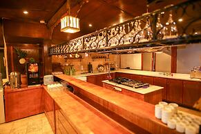 Bedrock Cave Hotel - Adults Only