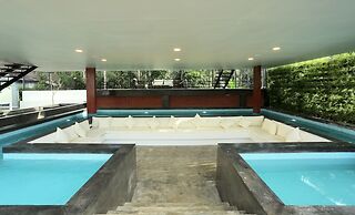 Le Villagio Resort & Domes