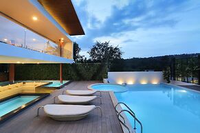 Le Villagio Resort & Domes