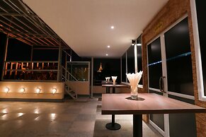 Hotel H Valley Yangon