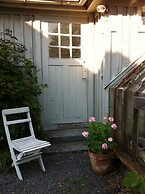 Varmdovagen B&B Cottage