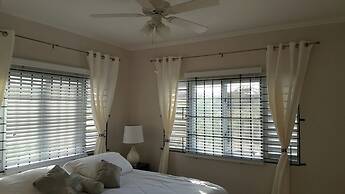 Fern Court Apartment With Oceanic View III