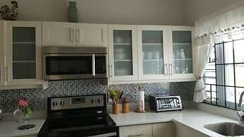 Fern Court Apartment With Oceanic View III