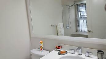 Fern Court Apartment With Oceanic View III