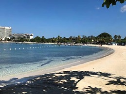 Ocho Rios Boardwalk Apartment