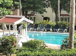 Ocho Rios Boardwalk Apartment