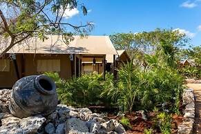 Serenity Authentic Glamping Tulum