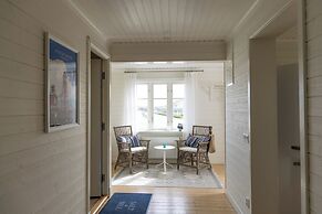 Salt & Sill