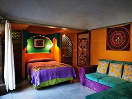 Casa de los Espíritus Alegres By Rotamundos