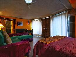 Casa de los Espíritus Alegres By Rotamundos