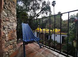 Casa de los Espíritus Alegres By Rotamundos