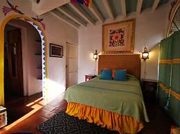 Casa de los Espíritus Alegres By Rotamundos