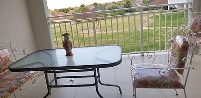 Oceanic View Apartment at Fern Court