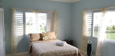 Oceanic View Apartment at Fern Court