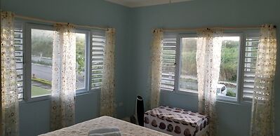 Oceanic View Apartment at Fern Court