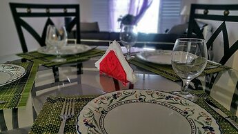 Oceanic View Apartment at Fern Court