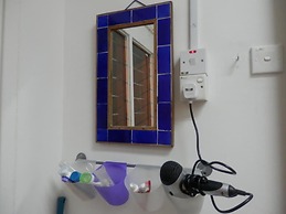 The Bodhi Lodge - Hostel