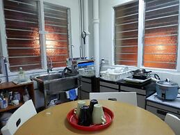 The Bodhi Lodge - Hostel