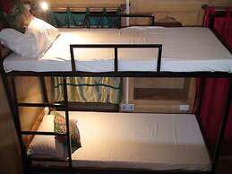 Hotel Oasis Haveli - Hostel