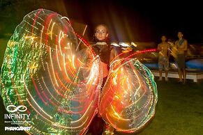 INFINITY Beach Club - Hostel