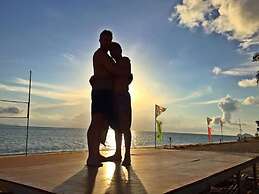 INFINITY Beach Club - Hostel