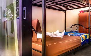 INFINITY Beach Club - Hostel