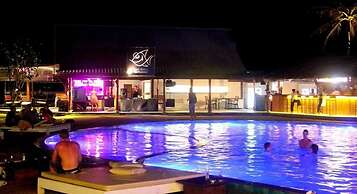 INFINITY Beach Club - Hostel