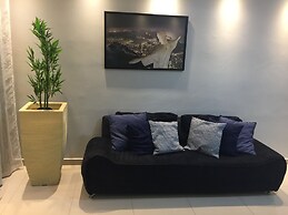 Luxuoso Apartamento com Clube Privativo