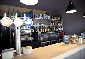 Hôtel Restaurant Logis Côté Lac