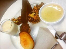 Hôtel Restaurant Logis Côté Lac