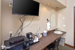 Kenai Airport Hotel