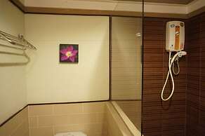 Narakul Resort Hotel