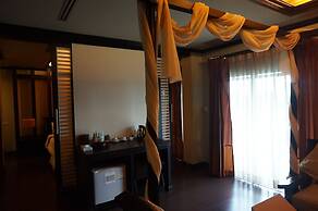 Narakul Resort Hotel