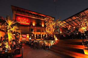 Narakul Resort Hotel