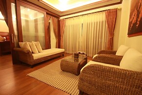 Narakul Resort Hotel