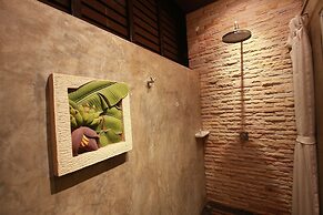 Narakul Resort Hotel