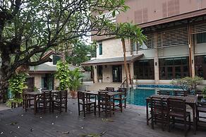 Narakul Resort Hotel