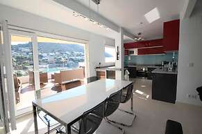 Luxury Penthouse Guatipiti