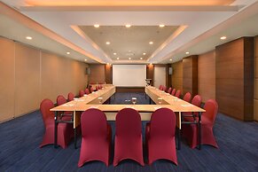 Platinum Adisucipto Hotel & Conference