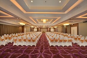 Platinum Adisucipto Hotel & Conference