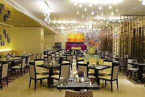 Longjiang Country Garden Phoenix Hotel